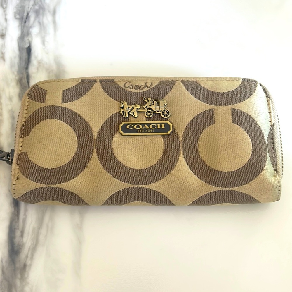 Coach wallet